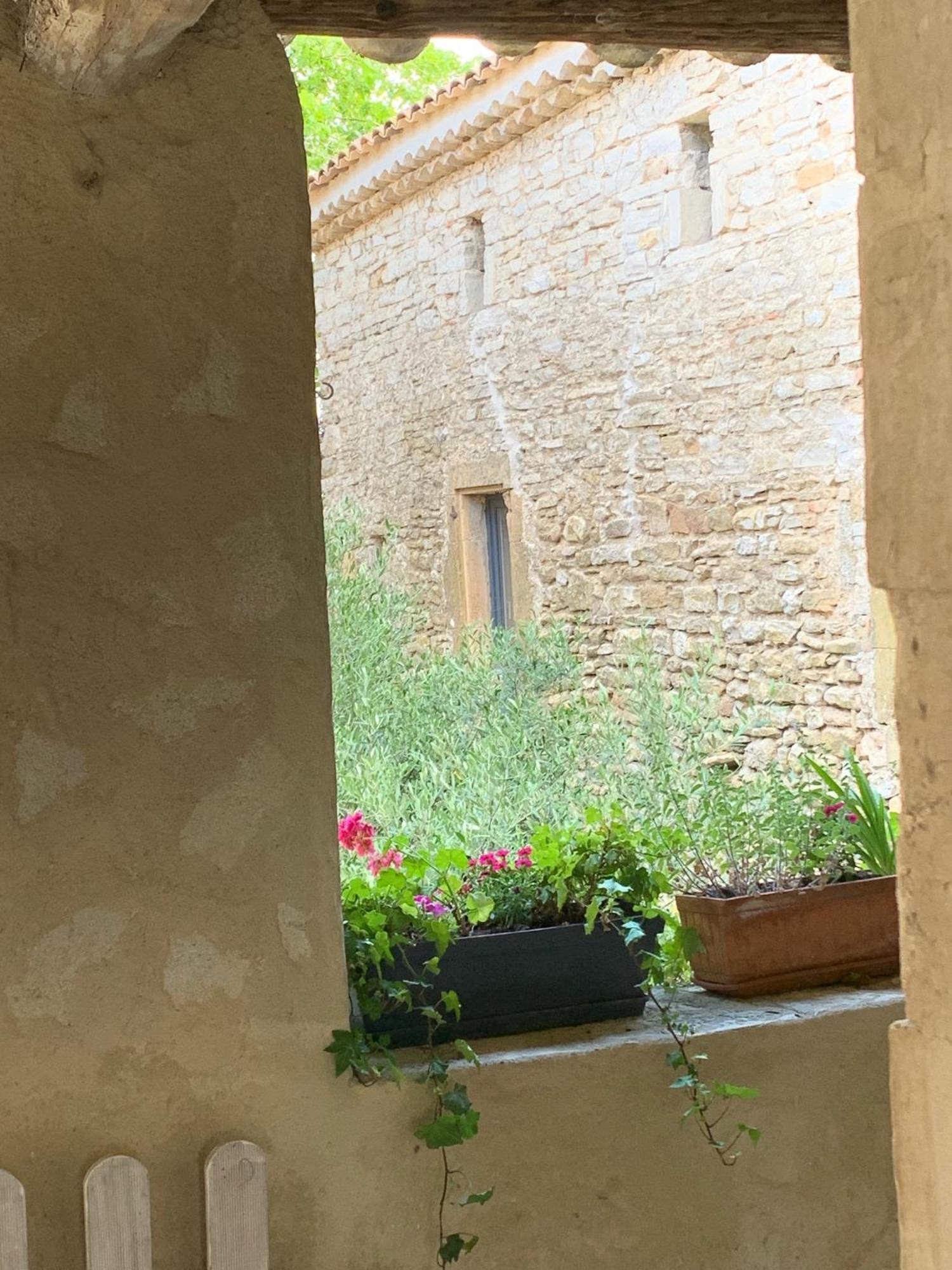 Magnanerie De Sainte Croix Ξενοδοχείο Δωμάτιο φωτογραφία
